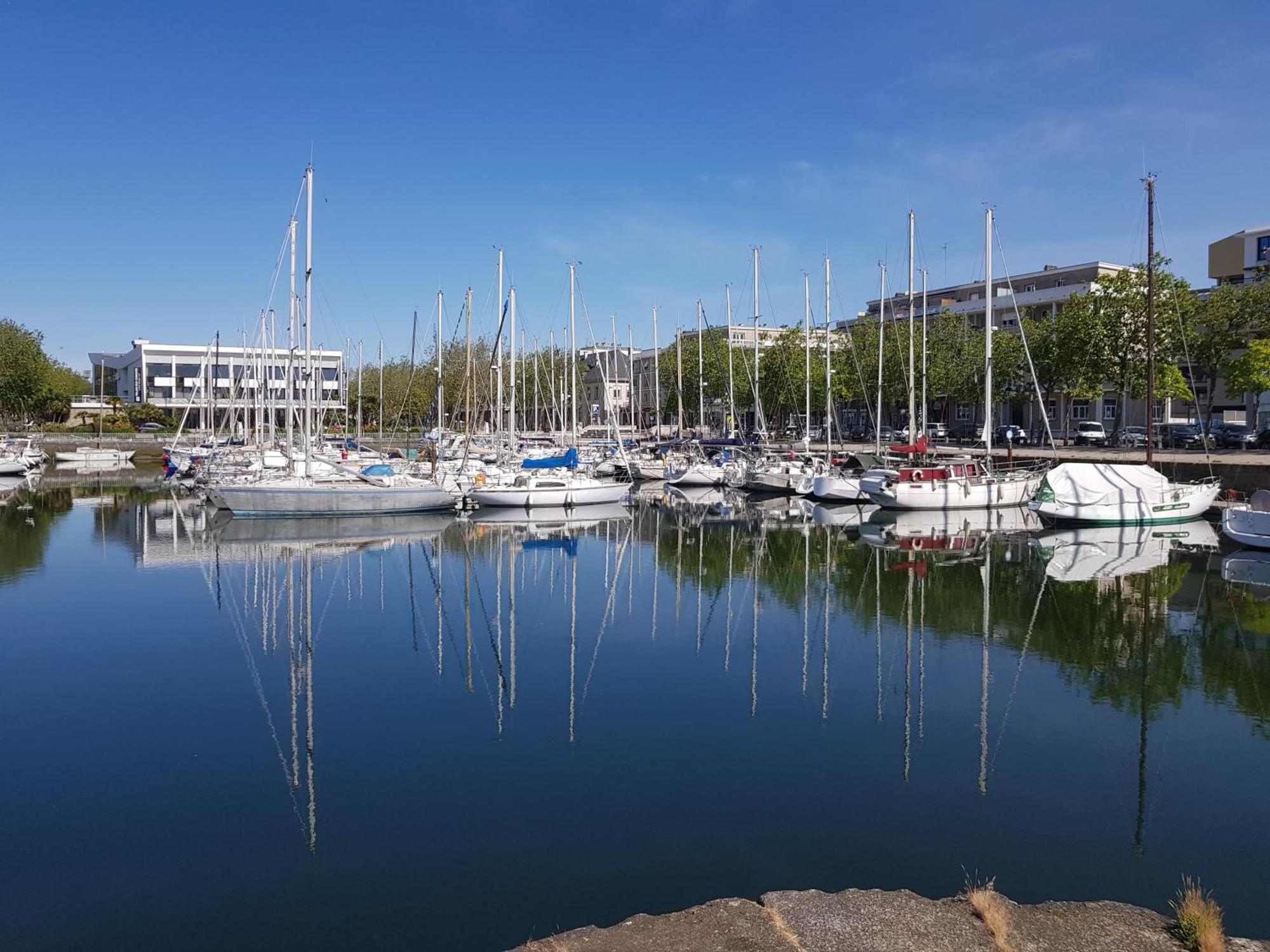 Grand Studio Avec Parking A 10 Minutes Des Plages Lorient Exterior foto